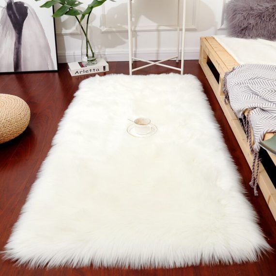Tapis descente de lit fourrure